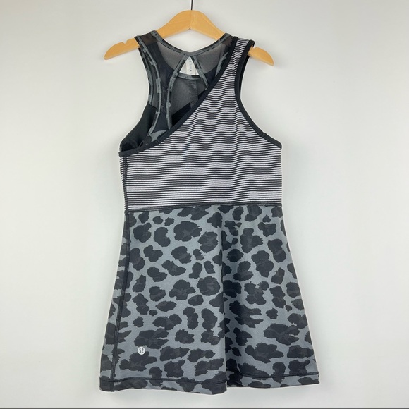 NWOT | Lululemon Camo Two In One Mesh Up Tank - Picture 4 of 14